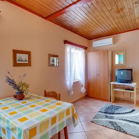 Apartments Josip & Maria Veli Losinj Exterior photo